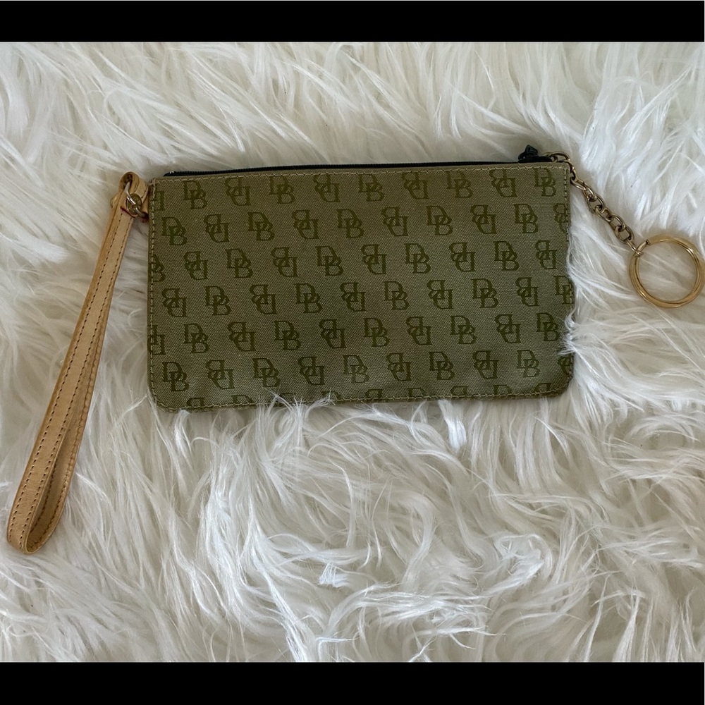 D&B wristlet